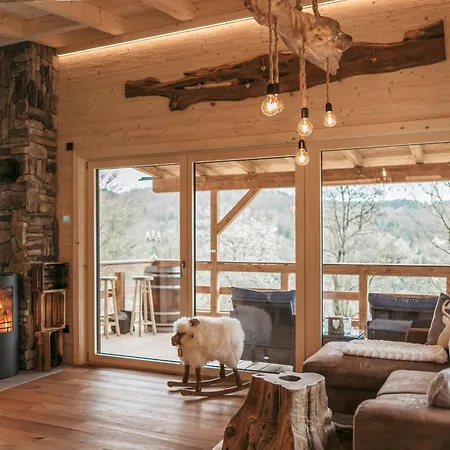 Romantikchalet Vogelnest Mit Whirlpool, Kamin, Balkon & Terrasse