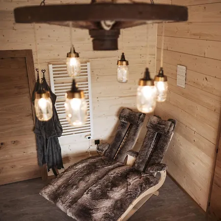 Romantikchalet Vogelnest Mit Whirlpool, Kamin, Balkon & Terrasse Apartment Vorra