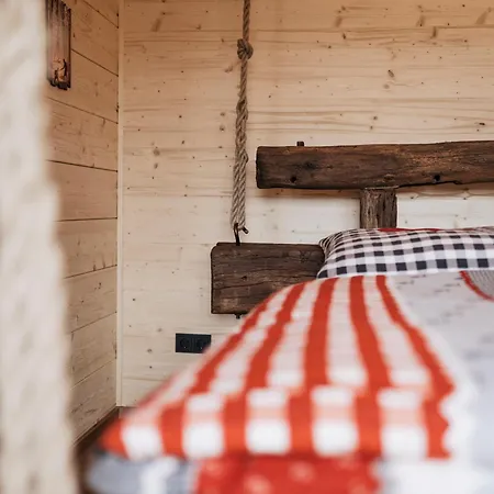 Romantikchalet Vogelnest Mit Whirlpool, Kamin, Balkon & Terrasse Apartment Vorra