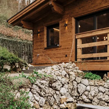 Apartment Romantikchalet Vogelnest Mit Whirlpool, Kamin, Balkon & Terrasse